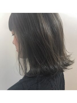 コロ(COLO) 【COLO 吉祥寺 都甲菜穂】外ハネグレージュヘア