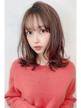 マリアバイアフロート(Maria by AFLOAT) 【重山】ホワイトグレージュコンマヘアネビージュボブウルフ