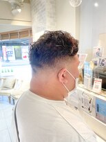 ネオリーブカフ 鶴ヶ峰店(Neolive caff)&nbsp;パーマ×フェード　メンズスタイル