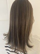 インビテーション(invitation)&nbsp;ハイライトカラー◎ミルクティーグレージュ