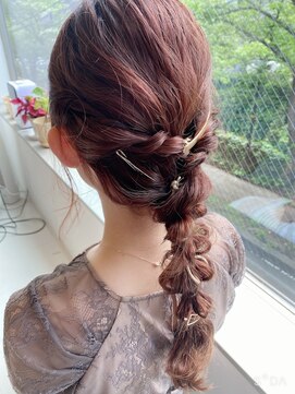 ククー ヘアーアンドメイクアップ(COU COU) あみおろし