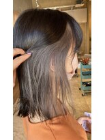 シー 岡崎(,SHE)&nbsp;斜めバング/グレージュカラー/シルキーベージュ/東岡崎