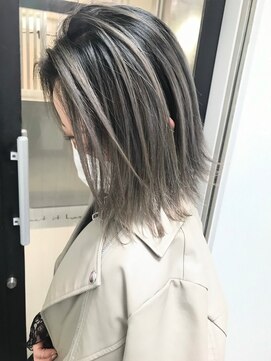 キング 枚方店(K!ng) 【枚方、高槻、梅田】ホワイトハイライト