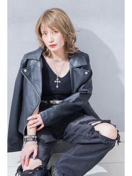 シャル 町田(shalu) ロックテイスト女子/ウルフ/外はね/ハイトーン/20代30代40代