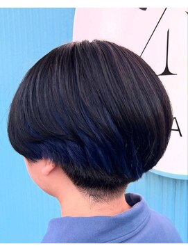 アン ブリーチ(UN BLEACH) 【インナーカラー】ネイビーブルー♪