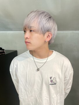 ニキータ(Nikiita) メンズカット　ホワイト　メンズブリーチ　ダブルカラー