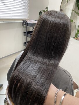 グラフ 立川(Graph.) 透明感ダメージレスカラー Aujua髪質改善トリートメント