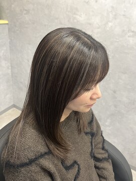 大人ハイライトチャコールグレージュ