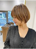 小顔ショートボブカラー大人ショートボブひし形ショートカット