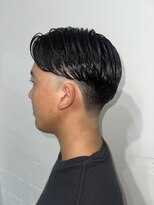 メリケンバーバーショップ フクオカ(MERICAN BARBERSHOP FUK)&nbsp;メンズカットツーブロックニュアンスセンターパート