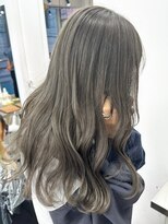 ミラ 新宿(MILA)&nbsp;透明感ブリーチダブルカラー/オリーブグリーン/新宿/髪質改善