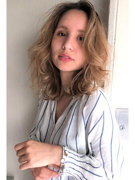 リマ(RIMA) 【RIMA】 外国人風☆クセ毛風なラフカール×こなれセミディ