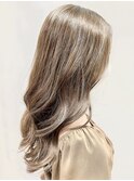 【福岡No. 1ハイライト】ハイライトブロンドベージュ