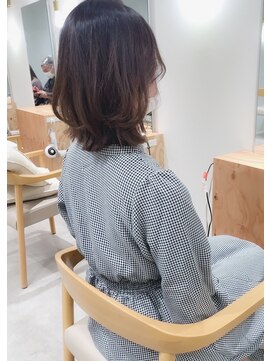 チェレ ロッソ 金剛店(Chere rosso) 大人可愛いひし形ミディアム/横顔美人ココアブラウン