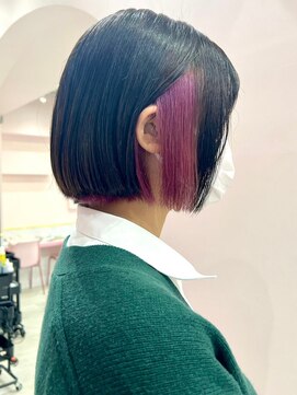 ゲーム バイ アランスミシー 横浜(GAME by Alan Smithee) ブリーチインナーカラーピンクカラー前髪カットトリートメント