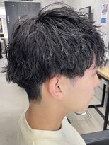 フイ 代々木(Hui)&nbsp;アップバング/メンズツーブロックマッシュ/束感ショート波巻き