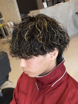 アビー(ABEY) 波巻きスパイラルmixメッシュカラー刈り上げ無しマッシュ