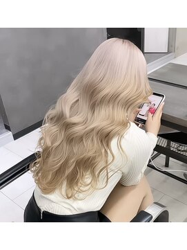 クヴェルアンドコー(Kvell&Co.) ミルクティーベージュ　心斎橋・南船場