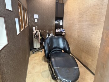 レンズ(LENS)の写真/【下曽根駅/徒歩5分】家族ぐるみで通っていただける“知る人ぞ知る名店”を目指しています!美髪に導く♪