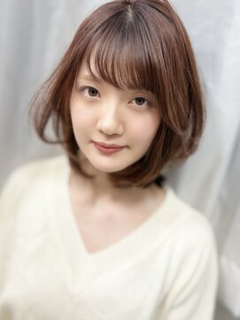 レメディフロムキン(REMEDY from KIN) やわらかく揺れる前髪×軽やかレイヤーボブ