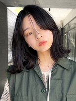 ガーデンヨコハマ(GARDEN YOKOHAMA)&nbsp;ミディアムレイヤーカット　ダークグレー　ダークアッシュ