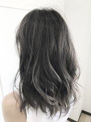 【Lead Hair】ダークアッシュハイライト(バックスタイル)