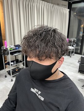 イーラ(era) 前下がり×マッシュ×ツイストスパイラルパーマ