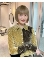 ルーム(Loom.)&nbsp;ハイトーン ブリーチ ケアブリーチ ベージュ  ボブ ミニボブ