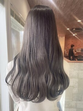 クララジャパン ナベシマ(CLALA JAPAN Nabeshima) ダブルカラーブルーアッシュカラーケアブリーチレイヤーカット