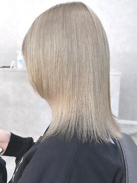 イリ 心斎橋(ili) ミルクティーベージュ