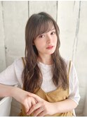 セミウェットの束感ミックスカール