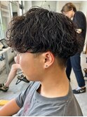 波巻きパーマメンズパーマメンズヘアツーブロックツイストパーマ