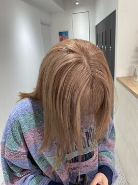 ペレ 渋谷(PELE) イメチェン/ホワイトブロンド/外ハネボブ/美髪/渋谷