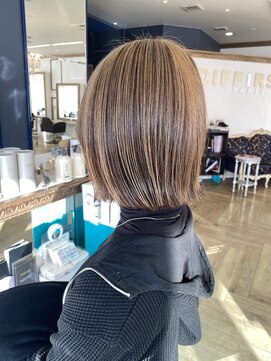 コワファースト 大分(COIFF1RST) 切りっぱなしボブ/アンブレラカラー