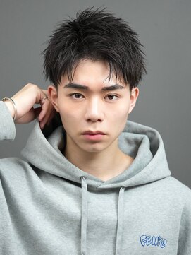 リップス レイ ギンザ(LIPPS Ray GINZA) 刈り上げツーブロ 大人短髪ツイストショート