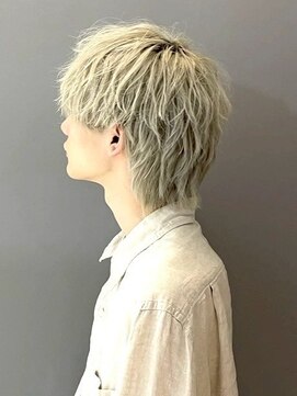 ワンズナゴヤ 名古屋栄店(ONE's NAGOYA) スペインカールスパイキーショートブルーブラックフェザーパーマ