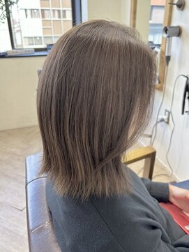 ハーツ(Heart's) グレージュ×大人ロブ 白髪ぼかし 30代40代50代60代