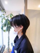 クセッテ(kusette)&nbsp;センターパート前下がりショート