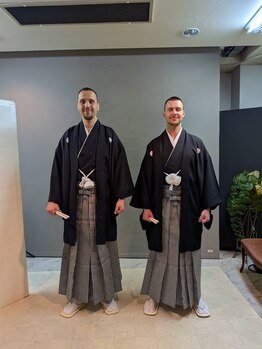 貸衣装秋田屋　吹田東店の写真/卒業式の紋付袴は秋田屋！学生・先生にも大好評★国内外からお客様がご来店。特別な一日を彩ります！