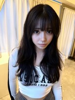 シア(XIA) 黒髪×レイヤーカット