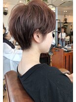 小顔フェミニンショート