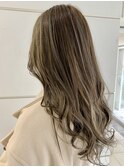 ★hair LOGiA★　ダークブロンドのロング　横