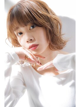 リノナ(Linona) 束感外はねミディ ミルクティーベージュ【LINONA】