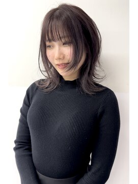 トニーアンドガイ 青山店(TONI & GUY) ミディアムレイヤー 外ハネレイヤー 抜け感 透明感カラー