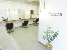 テラ 大宮宮原(terra)の雰囲気（3席と半個室ヘア1席、半個室アイブース1席をご用意しております）