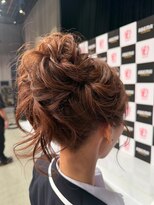 後れ毛アップスタイル