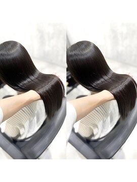 ジーナ 博多(Zina) 乾かしただけ/縮毛矯正/髪質改善/艶髪/博多美容室【杉野】