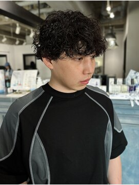 クイン(qin) 強め波巻きパーマ