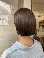 アミュレ ヘア サロン(Amule hair salon)&nbsp;大人かわいいハイライトカラーぱつっとミニボブ