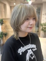 ヘアワン(HAIR One)&nbsp;ウルフカット×シルバーグレー